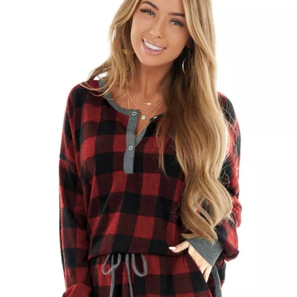 🎉HP🎉💥Red Plaid Lounge Set💥 - Picture 4 of 6